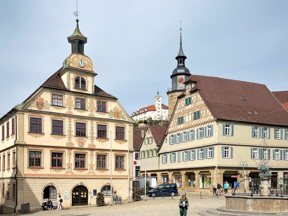 23-03-17 12-00-46 4897